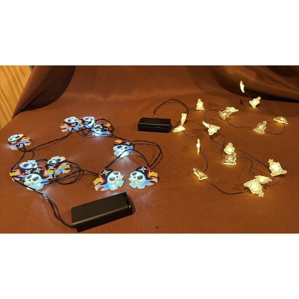 2 string Halloween Lights The Skulls has 10 lights  the RIP has 18 Lights  Works